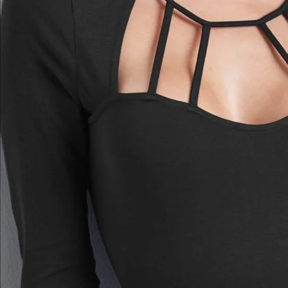 Sold elsewhere Beautiful Long Sleeve black color  Strappy Top brand New Size M - Picture 4 of 7